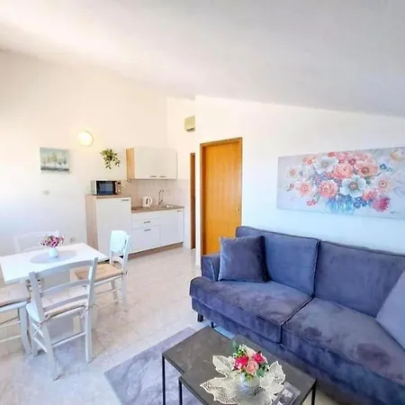 Lejlighed By The Sea Medici - Omis - 23741 Mimice